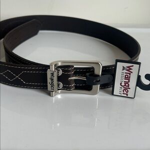 NWT- Wrangler Men's Brown Rugged Wear Figure Eight Stitched Belt. Size 40